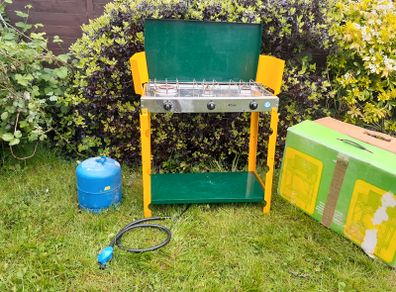 Camping mini kitchen with wind shield gas and regulator