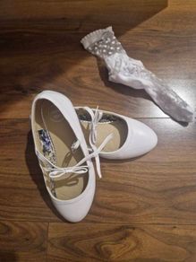 White flat communion kids shoes