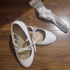 White flat communion kids shoes