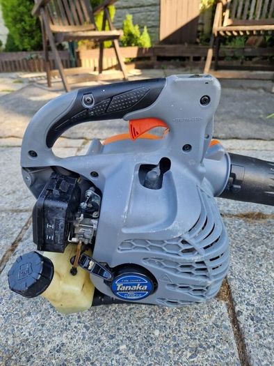 Tanaka THB-260PF leaf blower
