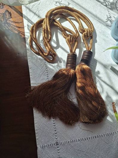 Curtain tie-backs