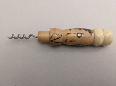 Beautiful quirky Vintage bottle opener, wood, great condition.