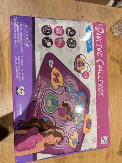 Dance challenge mat