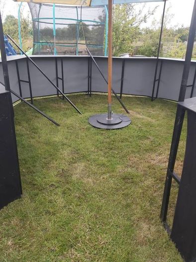 outdoor bar/food area