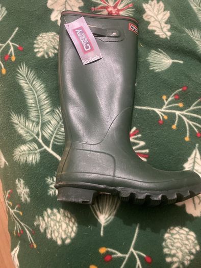 His and hers wellies , brand new, size 4 and size eight