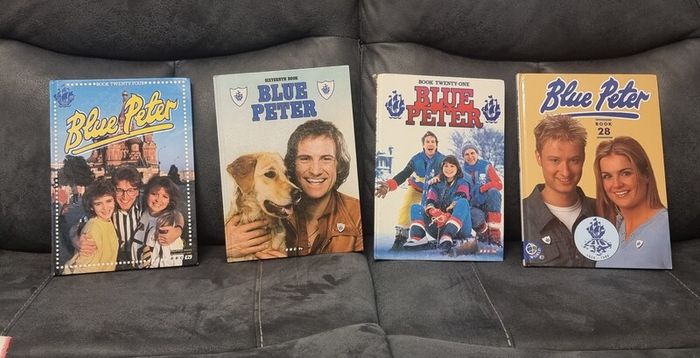 4 vintage Blue Peter annuals job lot.