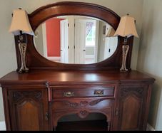 Antique Mahogany Mirror Back Sideboard / Dresser