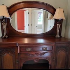 Antique Mahogany Mirror Back Sideboard / Dresser