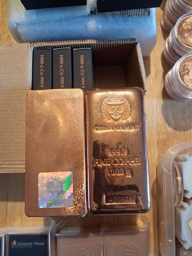 1 kg copper bars and 1 oz rounds