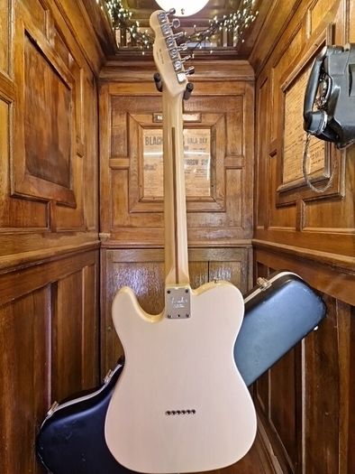 Fender AM Ash Telecaster 2005