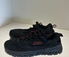 Sketchers glide step