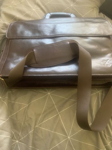 Leather bread case