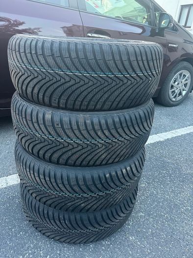 Kumho All Season Solus 4S HA32.