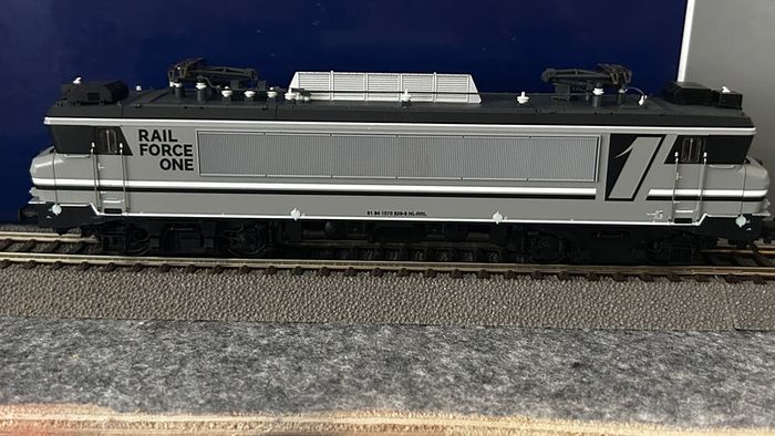 Roco HO electric loco model train