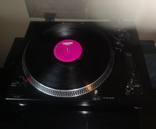 dj HiFi