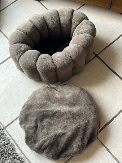 Cat bed "Pudding" with removable pillow