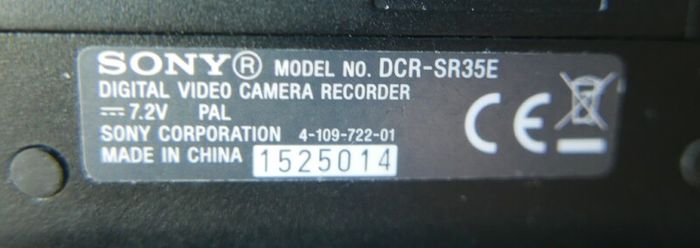 Sony Handycam DCR-SR35E 30GB HDD Camcorder, Y2K Digicam, Retro Video Camera, Carl Zeiss 40x Zoom, Vintage Digital Handycam