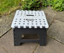Folding stool