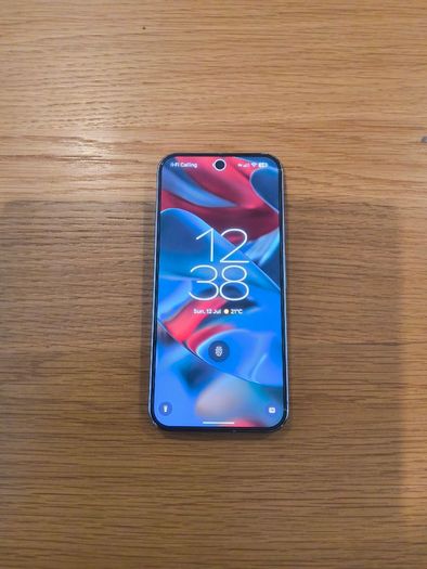 Google Pixel 9 Pro XL & two mous cases