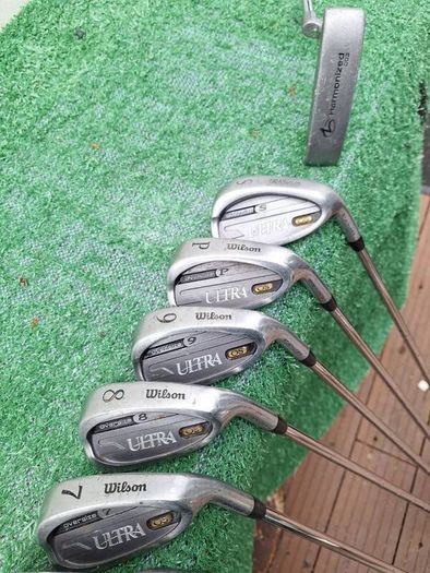 Golf clubs. Wilson full set