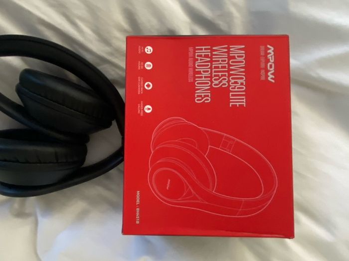 Bluetooth headphones