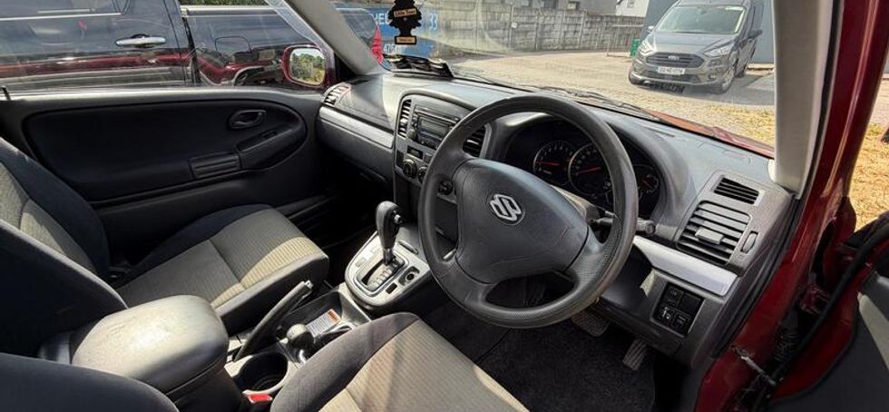 2004 Suzuki Grand Vitara