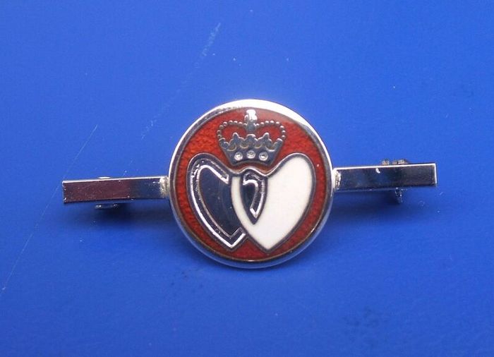 NBTS (National Blood Transfusion Service UK) - a "silver" blood donor badge awarded on the 25th donation (c.1980s)