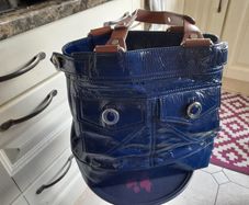 Jaegar dark blue patent bag