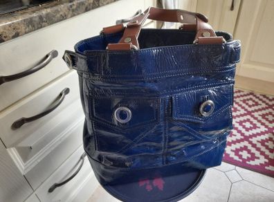 Jaegar dark blue patent bag
