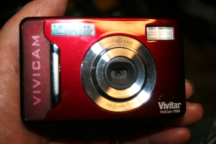 Vivitar ViviCam 7020 7.1MP Digital Camera
