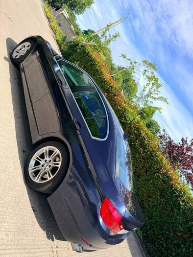 BMW 5-Series 2011