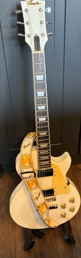 Les Paul Guitar