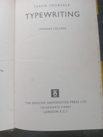 Vintage  Pitmans Book