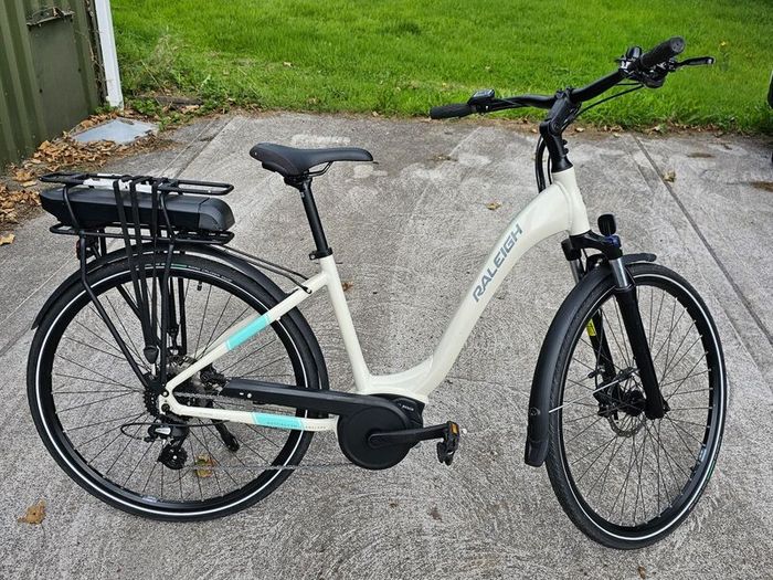 Raleigh Felix Step-Through E-Bike (Mint Condition