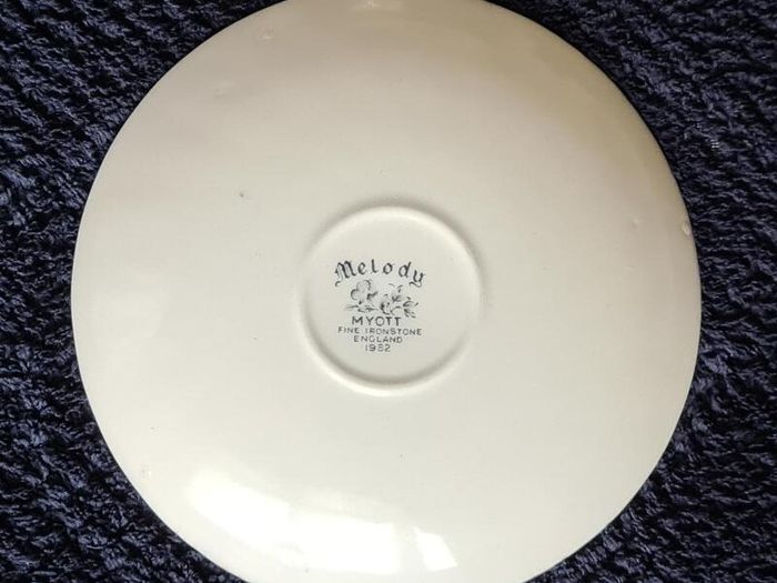 Myott Melody Saucer