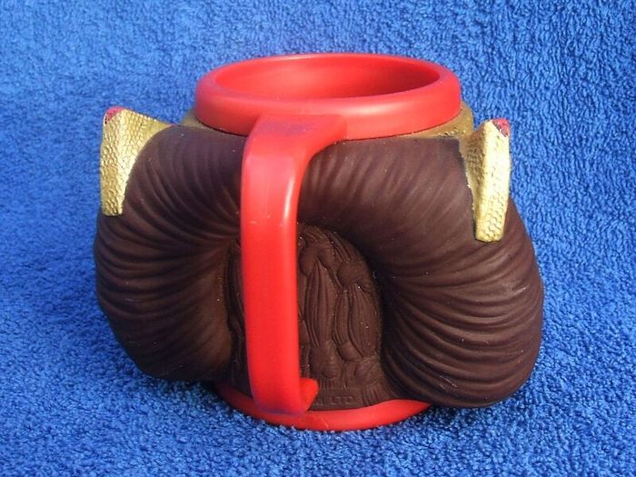 STAR WARS (Episode 1 The Phantom Menace) - a Queen Amidala mug (c.1999)