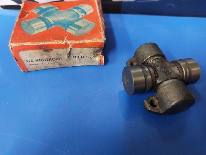Universal joint opel