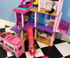 Barbie Dream House