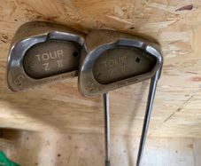 Tour Pro Pride Sand & pitching wedge golf clubs (RH)