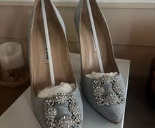 Manolo Blahnik Hangisi Heels