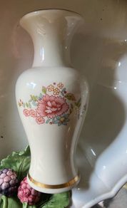 Lenox Fine China. Decorative Small Floral Vase. 1981 Lenox Event Limited Edition