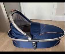 Egg pram