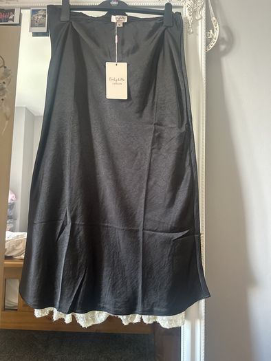 new skirt with tags