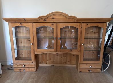 Kitchen dresser top