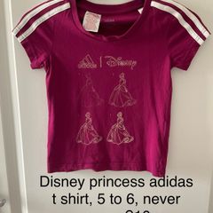Disney princess t shirt , 5 to 6, never worn