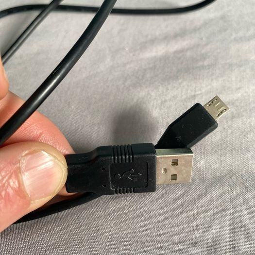 Miscellaneous electronic cables