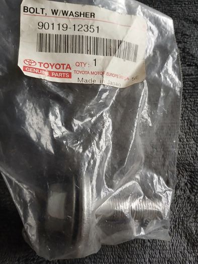 Genuine Toyota Celica Zzt23, Part 90119-12351 (bolt(for Crankshaft Pulley Set))