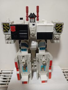 Transformer G1 Metroplex