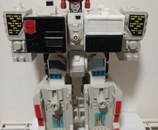 Transformer G1 Metroplex