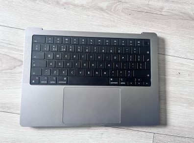 Macbook Pro M1 14" needs screen